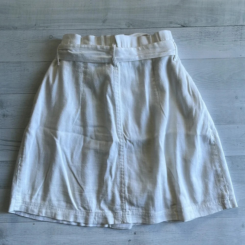 Hollister Ivory Ultra High Rise Belted Buttown Down Skirt Size S - Picture 4 of 4